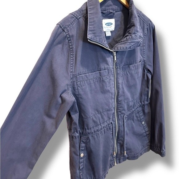 Old Navy Blue Jean Jacket with Collared Neckline and Relaxed Fit - Picture 8 of 8